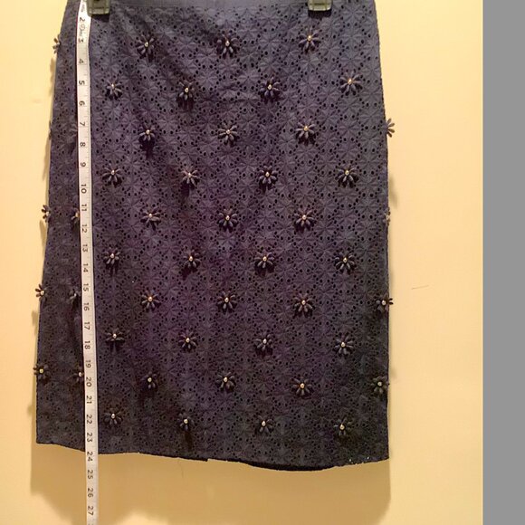 Talbot navy lace Pencil Skirt with flower applique, size 10 - Picture 2 of 8